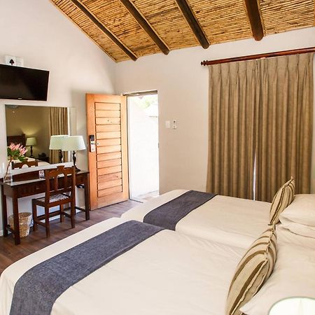 Protea Hotel By Marriott Oudtshoorn Riempie Estate المظهر الخارجي الصورة
