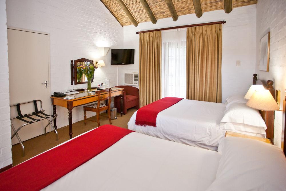Protea Hotel By Marriott Oudtshoorn Riempie Estate المظهر الخارجي الصورة