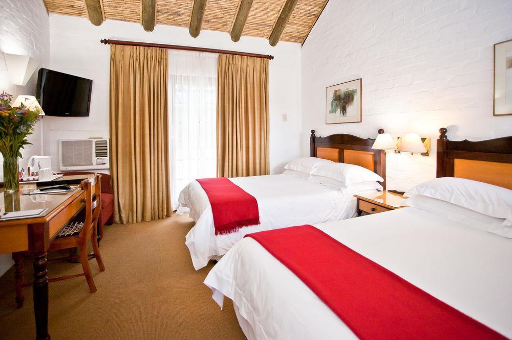 Protea Hotel By Marriott Oudtshoorn Riempie Estate المظهر الخارجي الصورة