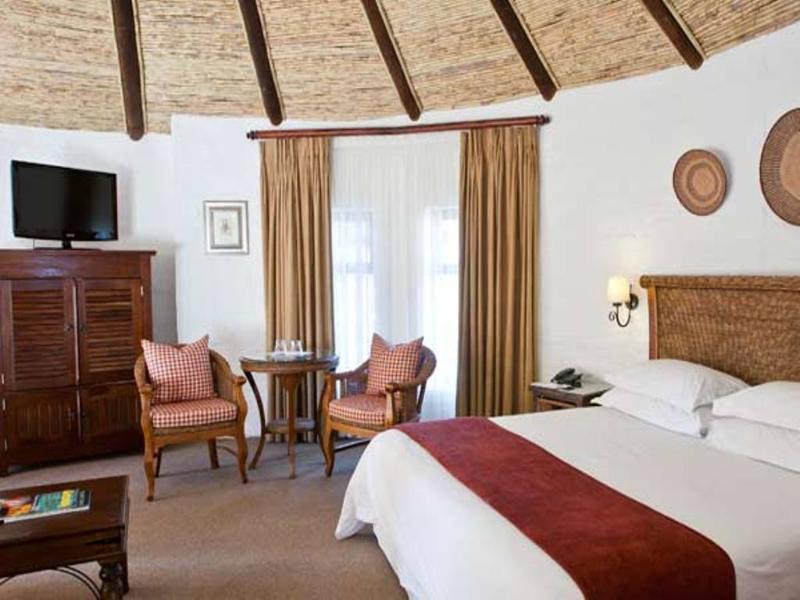Protea Hotel By Marriott Oudtshoorn Riempie Estate المظهر الخارجي الصورة