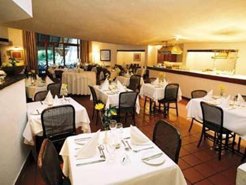 Protea Hotel By Marriott Oudtshoorn Riempie Estate المظهر الخارجي الصورة