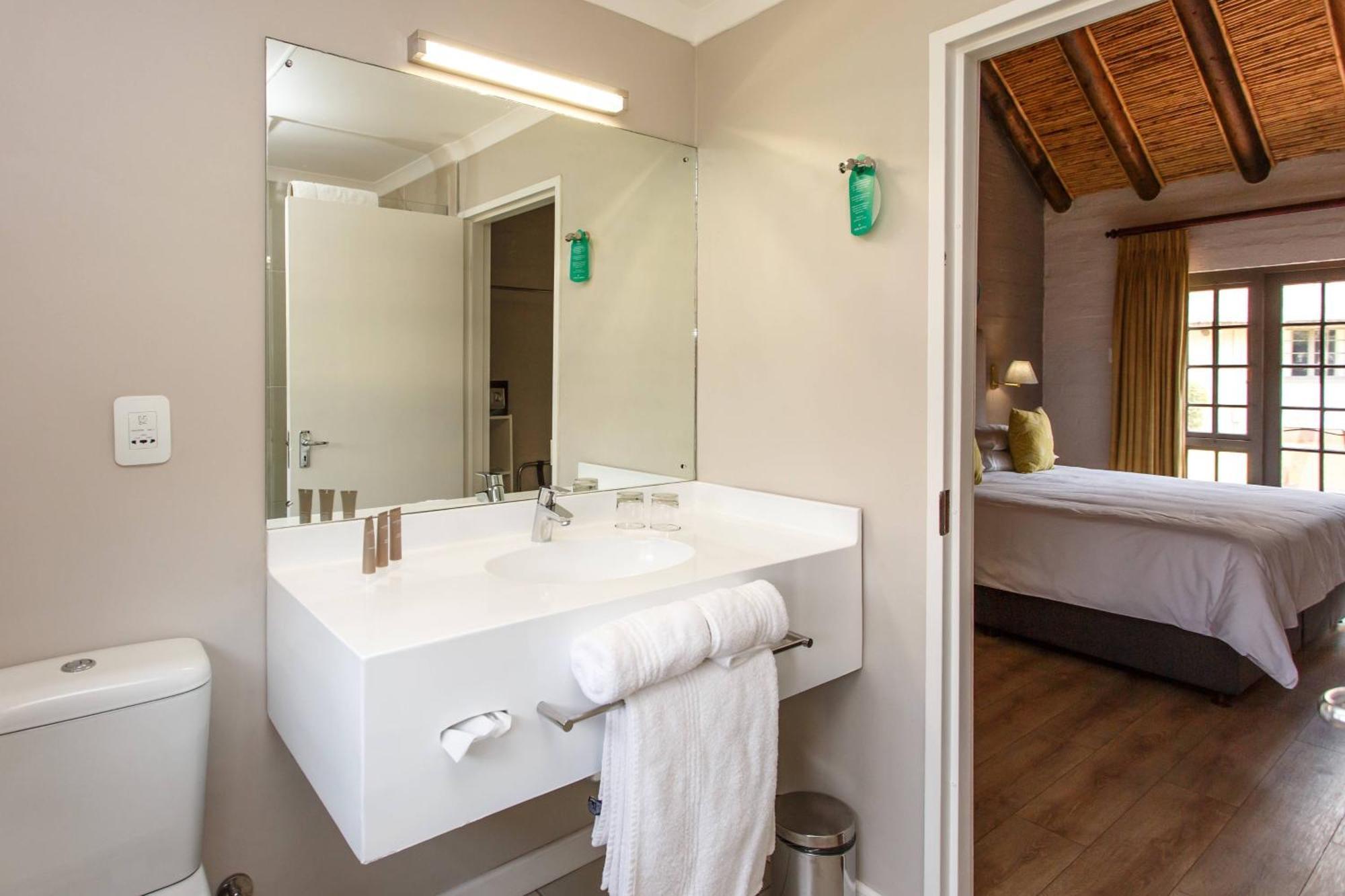 Protea Hotel By Marriott Oudtshoorn Riempie Estate المظهر الخارجي الصورة