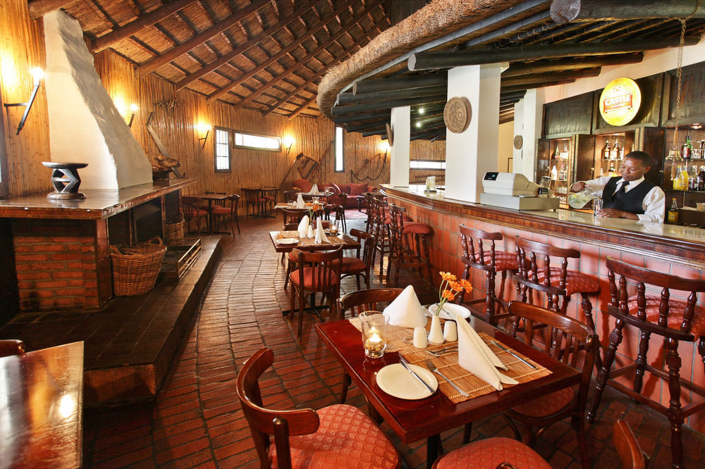 Protea Hotel By Marriott Oudtshoorn Riempie Estate المظهر الخارجي الصورة