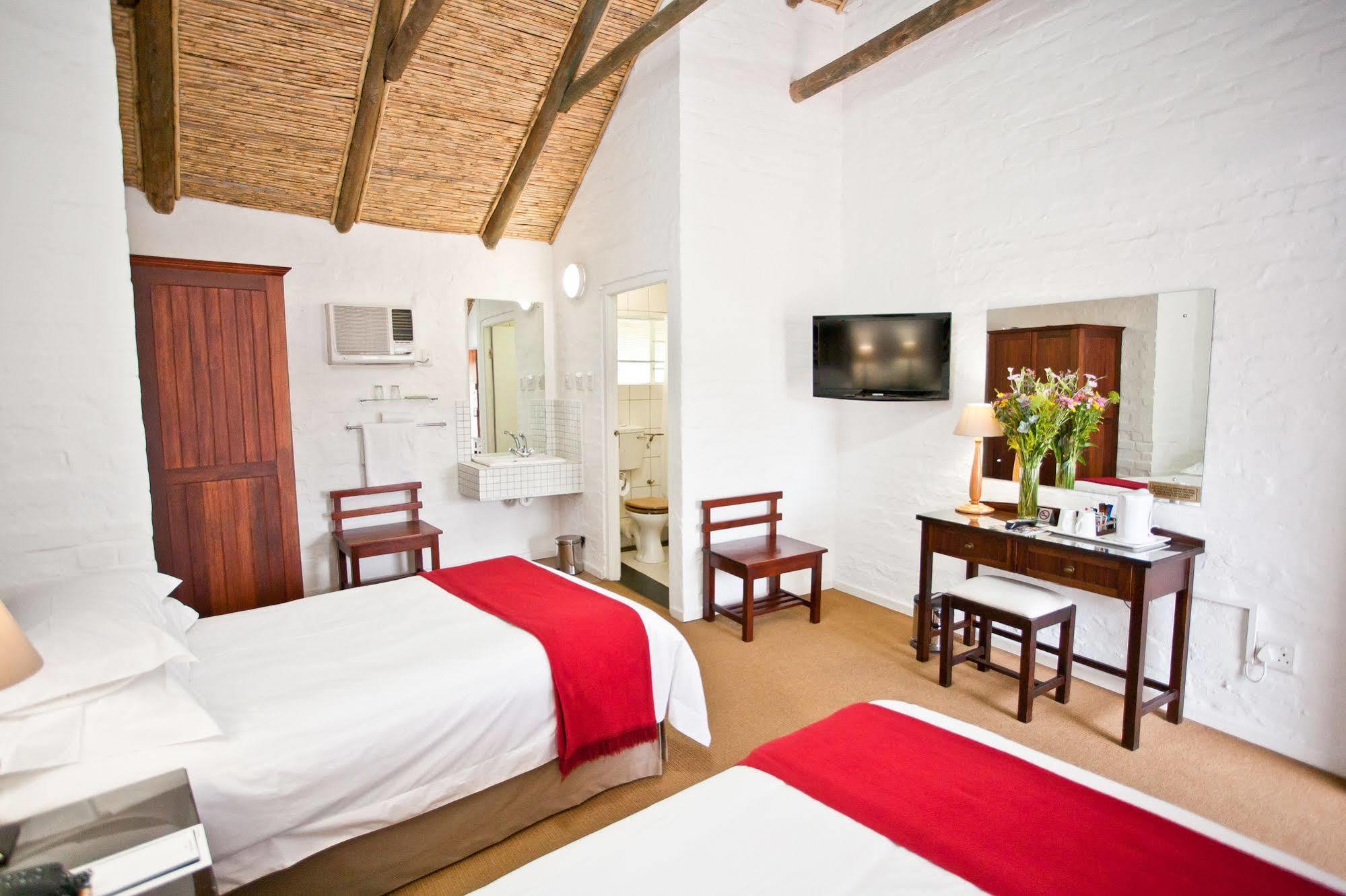 Protea Hotel By Marriott Oudtshoorn Riempie Estate المظهر الخارجي الصورة
