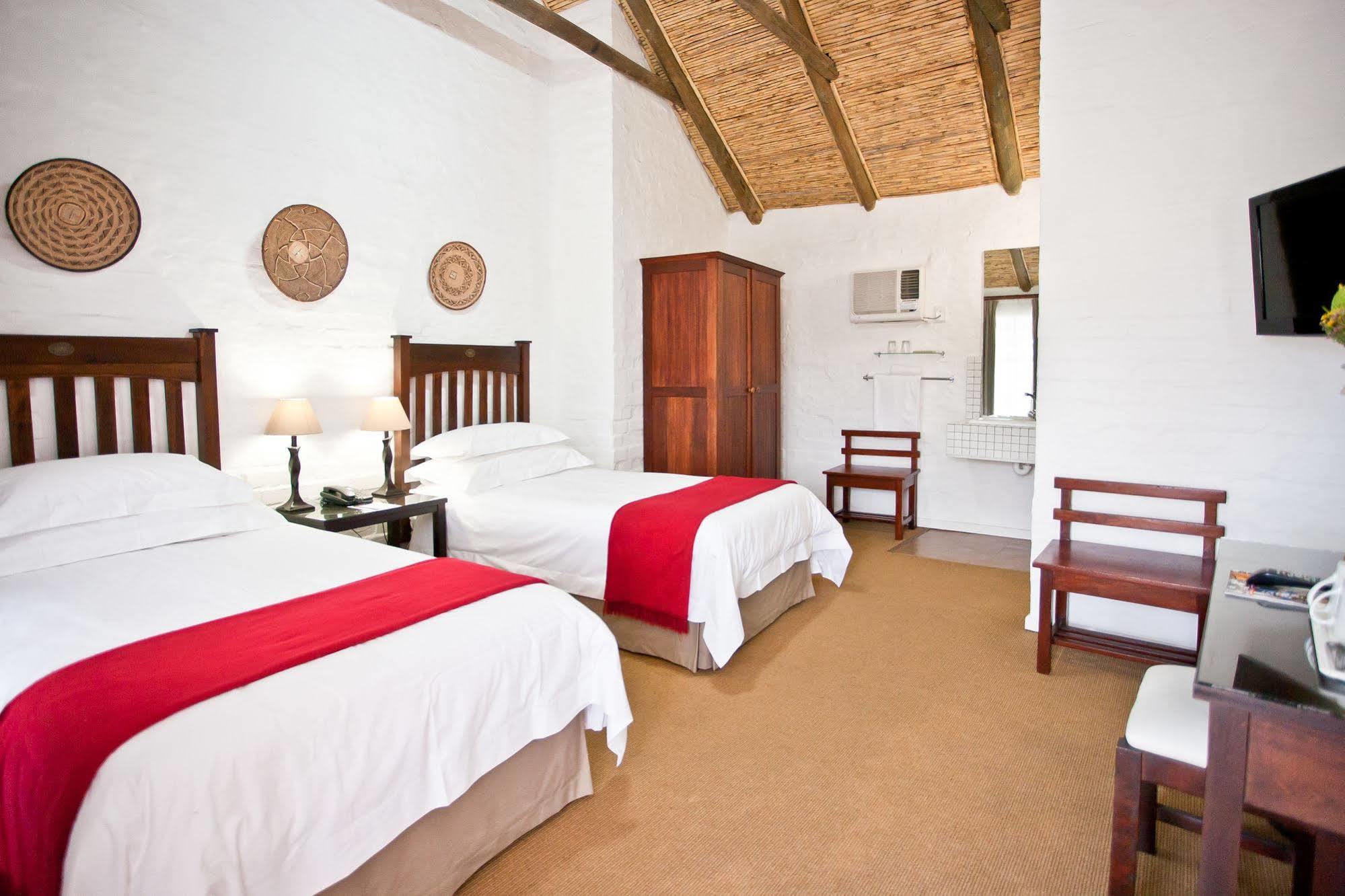 Protea Hotel By Marriott Oudtshoorn Riempie Estate المظهر الخارجي الصورة